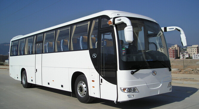 成都租大巴車價格