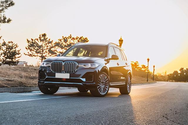 成都租車：租輛車一天多少錢？