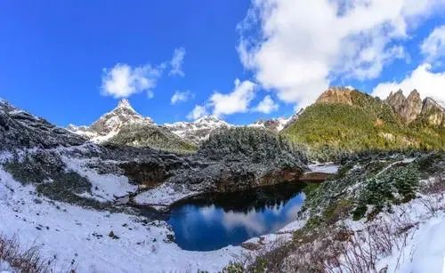 貢嘎雪山