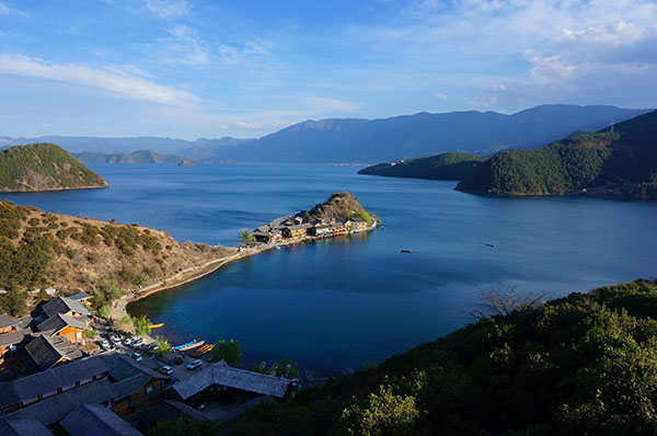 成都包車瀘沽湖